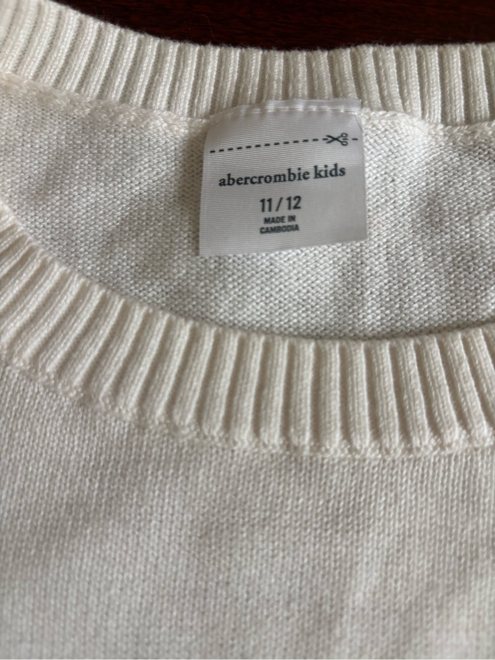 abercrombie kids Cream Knit Teddy Bear Crewneck Sweater - Picture 5 of 5